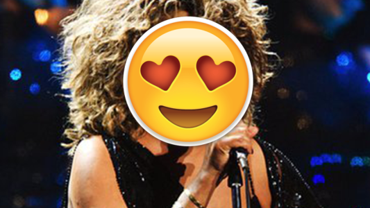 Una artista regresa a la música a los 80 años