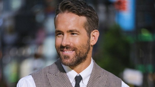 Ryan Reynolds ofreció 5.000 dólares de recompensa por un oso de peluche