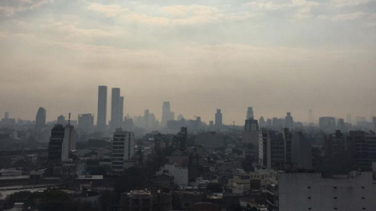 Buenos Aires: no son nubes, es humo de los incendios del Delta Paraná