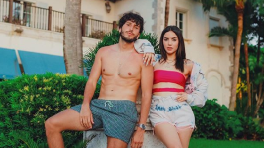 Sebastián Yatra le envió flores a una mujer