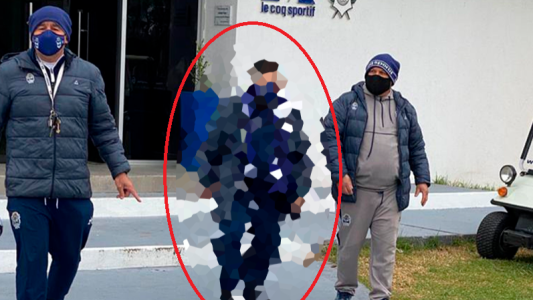 El particular look de Diego Maradona en la vuelta a los entrenamientos