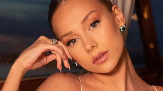 Ester Expósito y el peinado que será tendencia esta primavera