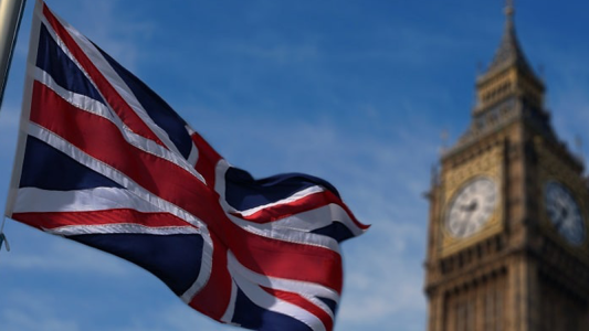 Reino Unido aplica nuevas restricciones por rebrote de Coronavirus