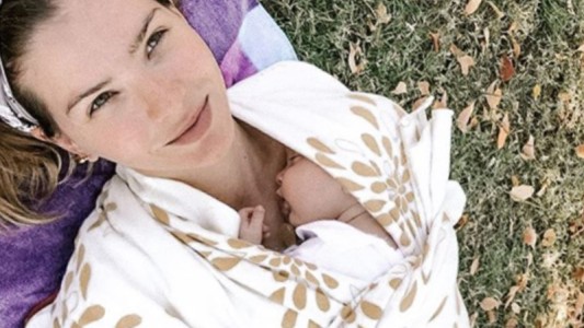 El tierno fin de semana de la China Suárez y Amancio en la playa