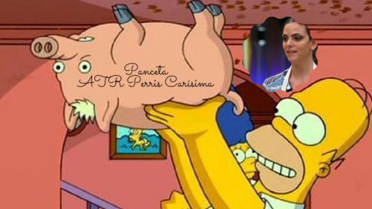 Belu Lucius la rompió con su plato y desató una catarata de memes