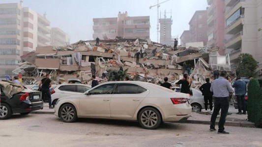 Sismo y mini tsunami en Grecia y Turquía