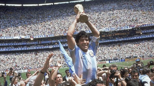 Los famosos despiden a Diego Maradona