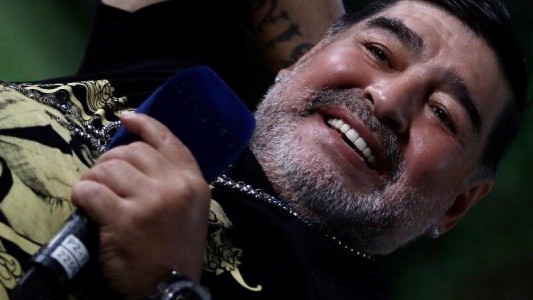 Las inéditas fotos del último periodista que entrevistó cara a cara a Maradona