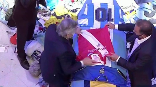 El emotivo gesto de Alberto Fernandez en la despedida a Diego Maradona
