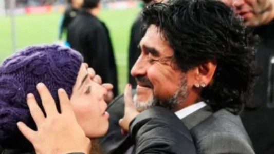 El emotivo gesto de Dalma Maradona en el último adiós a su papá