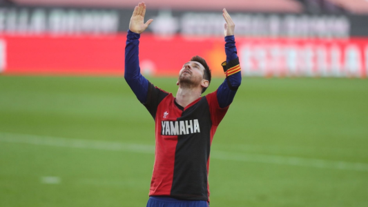 Multan a Lionel Messi por el homenaje que le hizo a Maradona