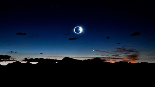 El festival multisensorial Aurora para ver el eclipse de forma gratuita