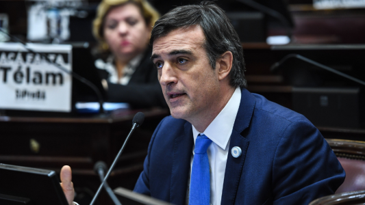 Esteban Bullrich reveló por qué le cuesta hablar