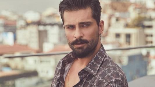 Descubrí los deslumbrantes ojos de Onur Tuna, el actor de Doctor Milagro