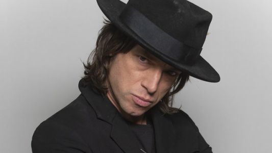 “Ahí me pusieron desnudo y me abrieron el trasero” | Desopilante anécdota de Levinton