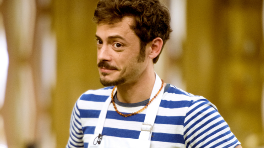 Tomás Fonzi preparó una polenta que se llevó los halagos del jurado