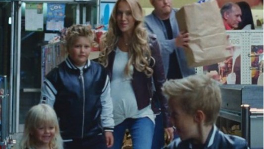 Michael Bublé estrenó su nuevo video con Luisana Lopilato y sus tres hijos