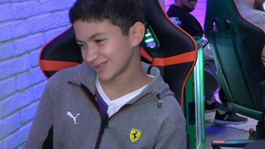 El campeón de Fórmula 1 en esports: Bautista Mateo visitó el Streaming Room de TLFesports