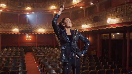 Isabel Pantoja vuelve a Argentina con una nueva imagen en la gira "Enamórate"