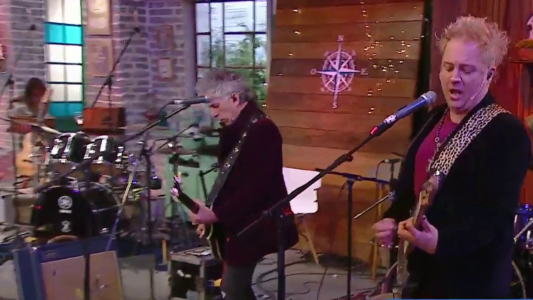 Los Tipitos tocaron "Campanas en la Noche" en La Peña de Morfi