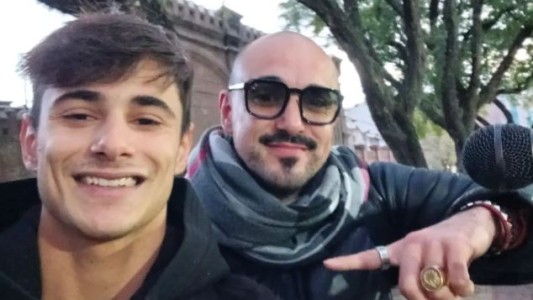 El gesto de Abel Pintos con un artista callejero: "Este hombre me hizo el día"