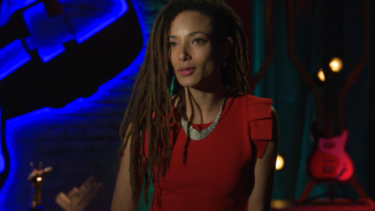 Vino de Cuba por un ex, hace delivery y sueña con ser mamá: la historia de Elena