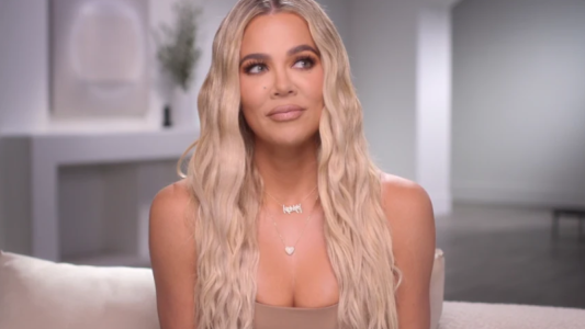 "Pensé que era un grano", Khloé Kardashian contó que le extirparon un tumor de la cara