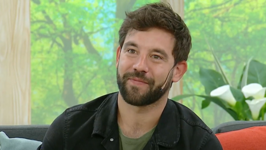 Cachete Sierra el nuevo sex symbol de Argentina la rompió en “Quién es la Máscara?”