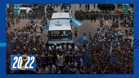 EN VIVO Una marea argentina en la caravana de la Selección