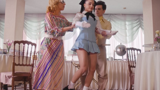 Miranda! presentó "Uno los dos" junto a Emilia Mernes