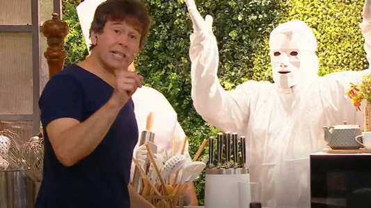 Real Self apareció de sorpresa en los estudios de "Ariel en su Salsa"