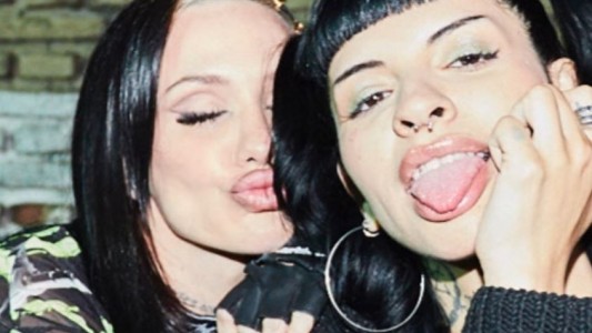 La Joaqui y Cazzu lanzaron GLOCK: la historia de una amistad atravesada por la música