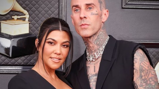 Travis Barker confesó que los enemas son la clave del éxito de su matrimonio