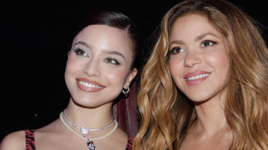 "Gracias por inspirarme": Emilia Mernes y Shakira juntas en los premios Billboard 2023