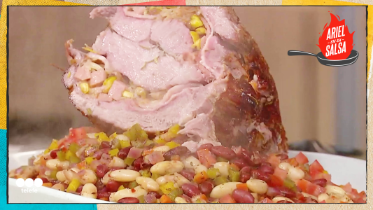 Receta de bondiola rellena con salteado de porotos y vegetales