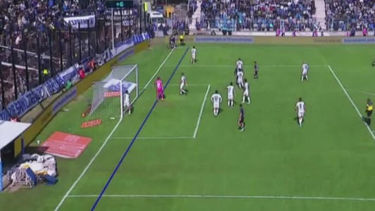 Tras el escandaloso error que perjudicó a Gimnasia, echaron al árbitro Diego Abal