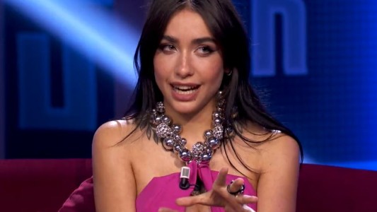 El mensaje hot que María Becerra le envió por error a un chico: "Estoy que lo agarro y..."