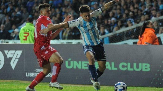 Racing goleó a Ñublense y lidera el grupo A