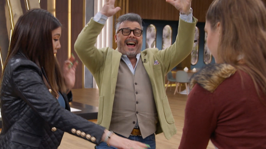 Donato se puso nervioso con la desorganización de Estef