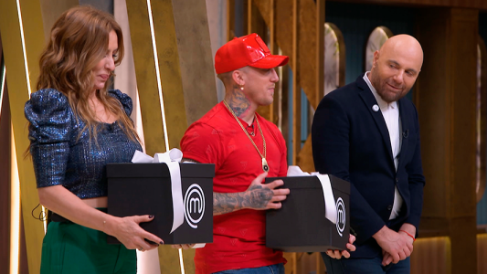 El Polaco y Analía Franchín volvieron a MasterChef con regalos y consejos