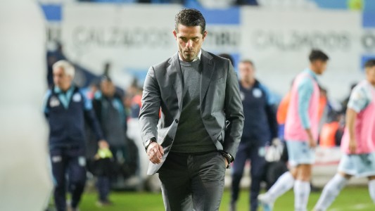 Racing recibe a Nacional de Medellín con la misión de revertir la serie