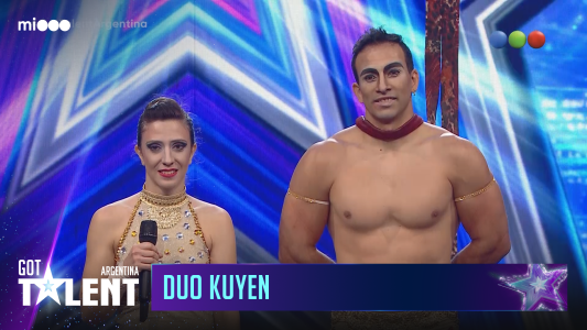 Duo Kuyen - Una pareja de acrobatas