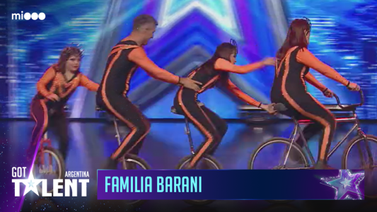 Familia Barani - Circo con monociclos