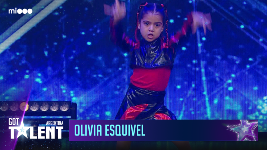 Olivia Esquivel de 7 anos - Bailarina