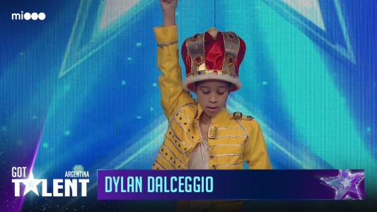 Dylan Dalceggio de 11 anos - Bailarín