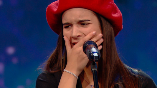 Una joven pampeana se emocionó por salir de su pueblo: "No caigo de que estoy enfrente de tantos grosos"