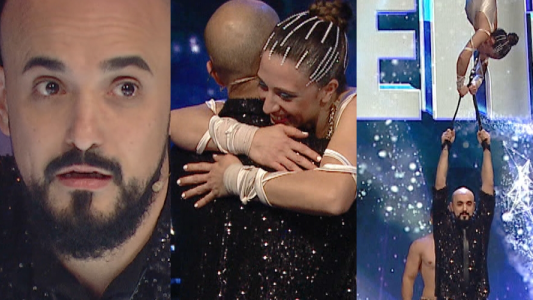 ¡Abel Pintos se colgó de la boca de una acróbata!