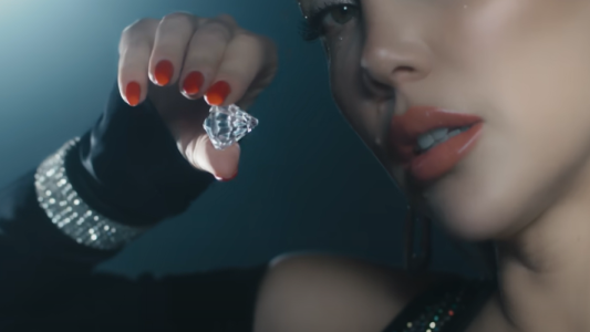 Luego del gran éxito de "Bad bitch", Wanda Nara lanzará su segundo tema musical