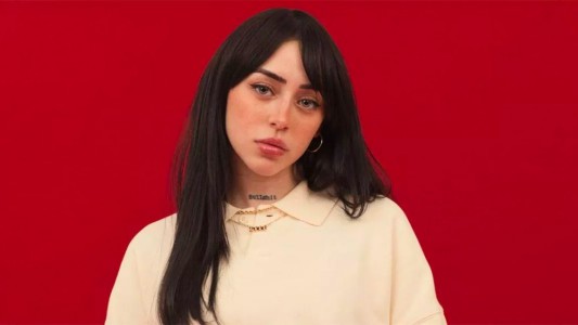 Nicki Nicole protagonizó un curioso encuentro con un fanático: "En mi defensa..."