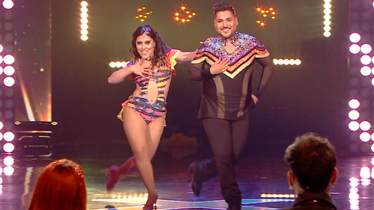 Exceso de brillos para el último baile de Matías y Johanna Ortíz